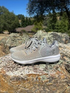 Under Armour Light Gray Mesh Baseball Cleats